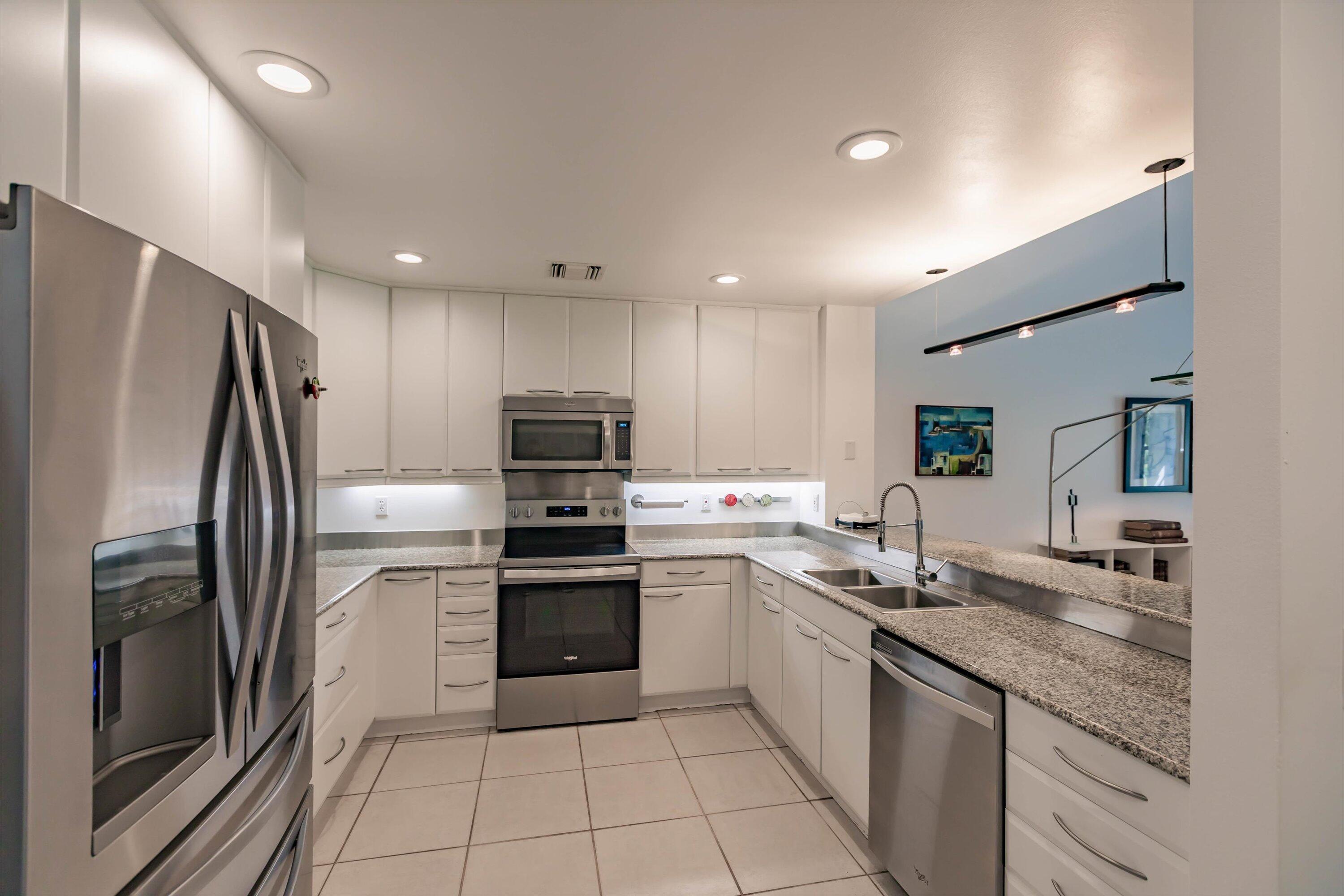 6115 SE Georgetown Place 1006