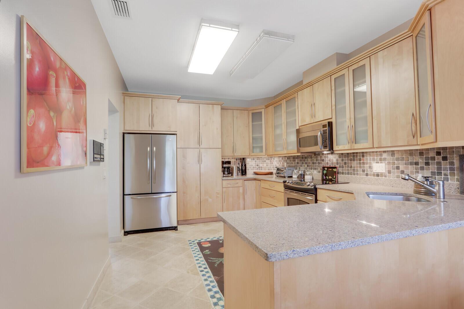 FRENCHMANS CREEK - Residential