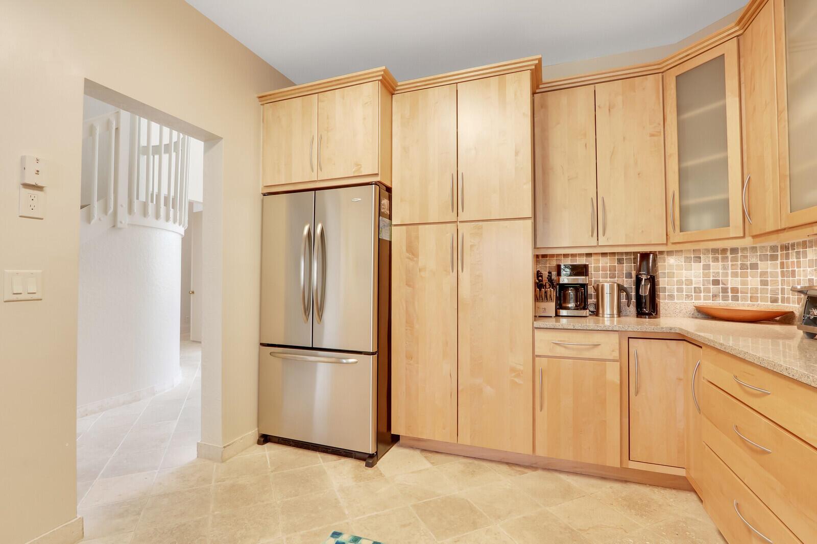 FRENCHMANS CREEK - Residential