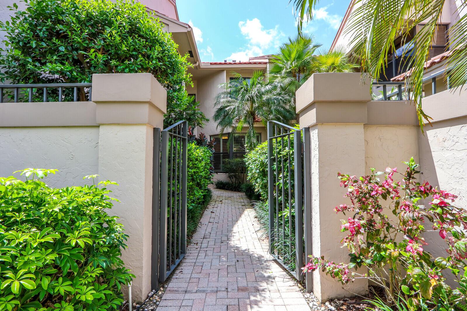 FRENCHMANS CREEK - Residential