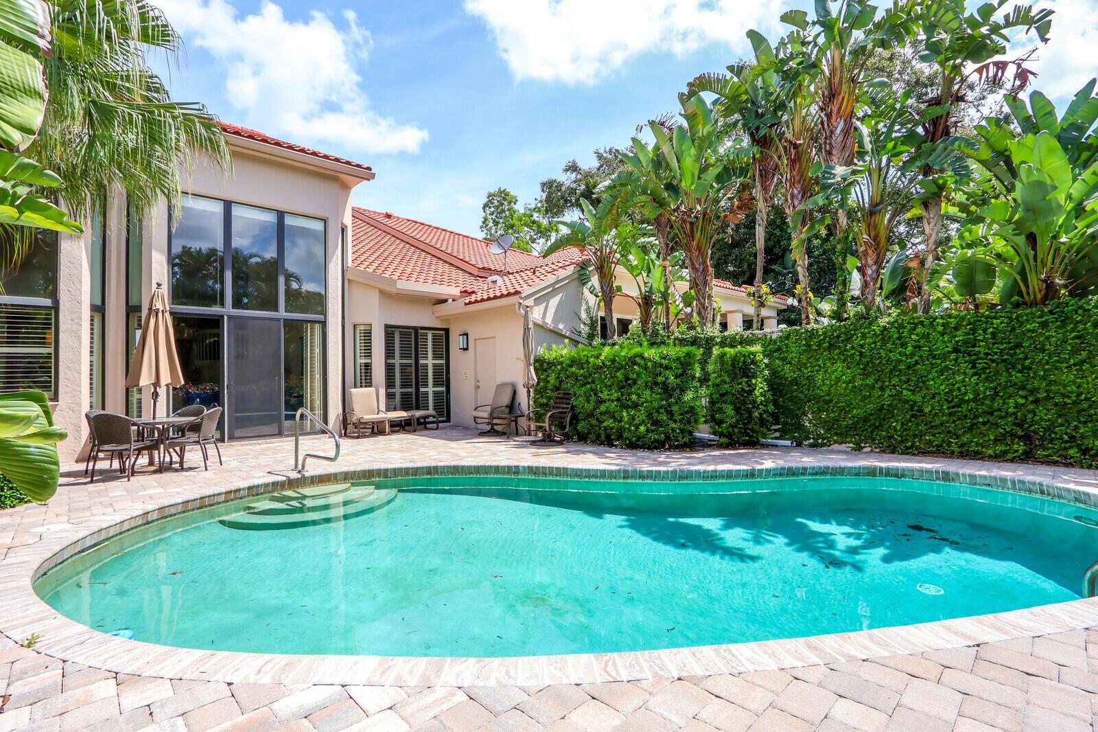 FRENCHMANS CREEK - Residential