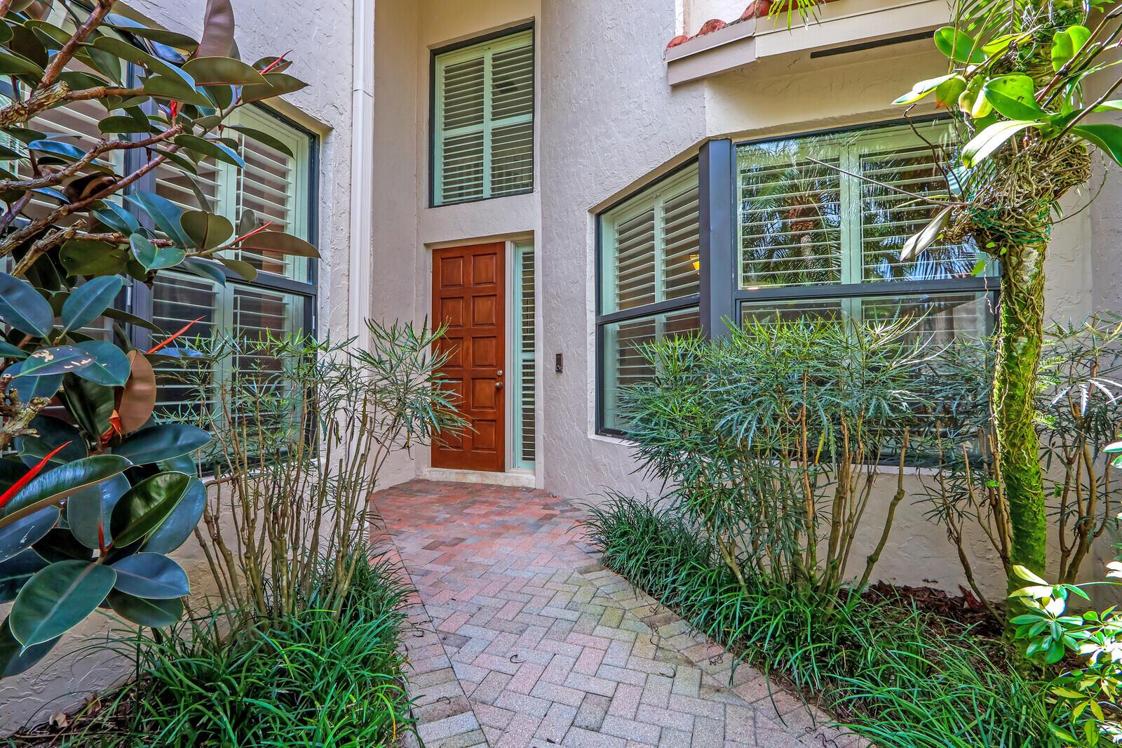 FRENCHMANS CREEK - Residential