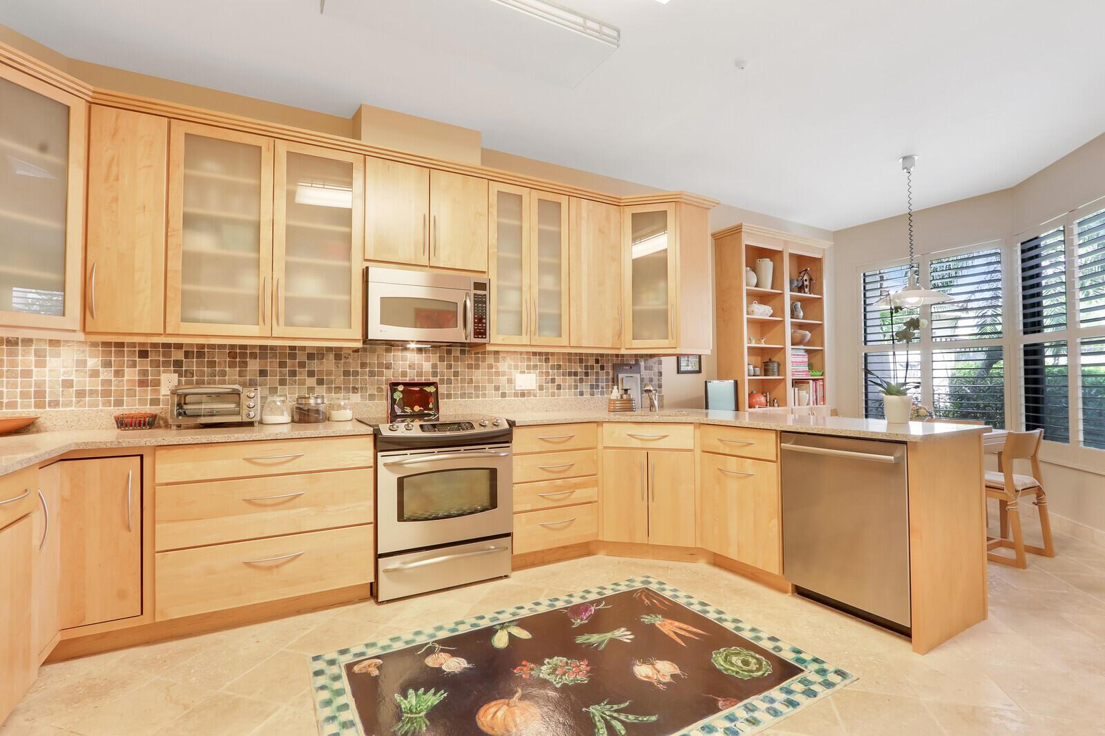 FRENCHMANS CREEK - Residential