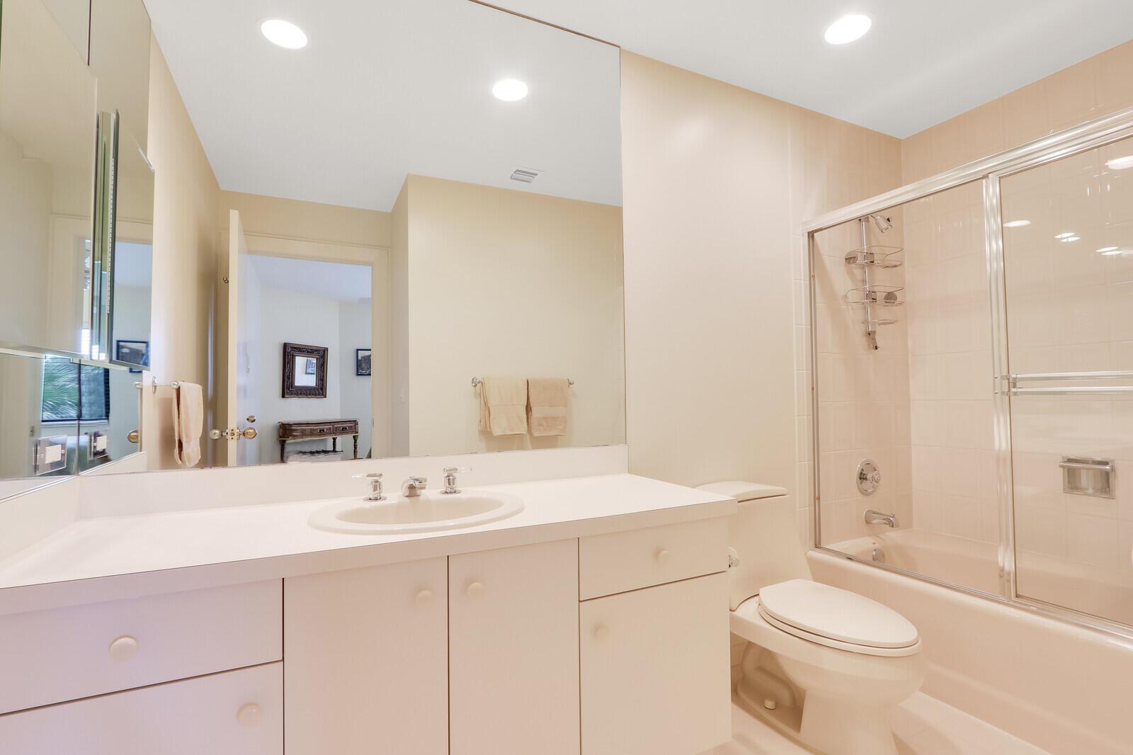 FRENCHMANS CREEK - Residential