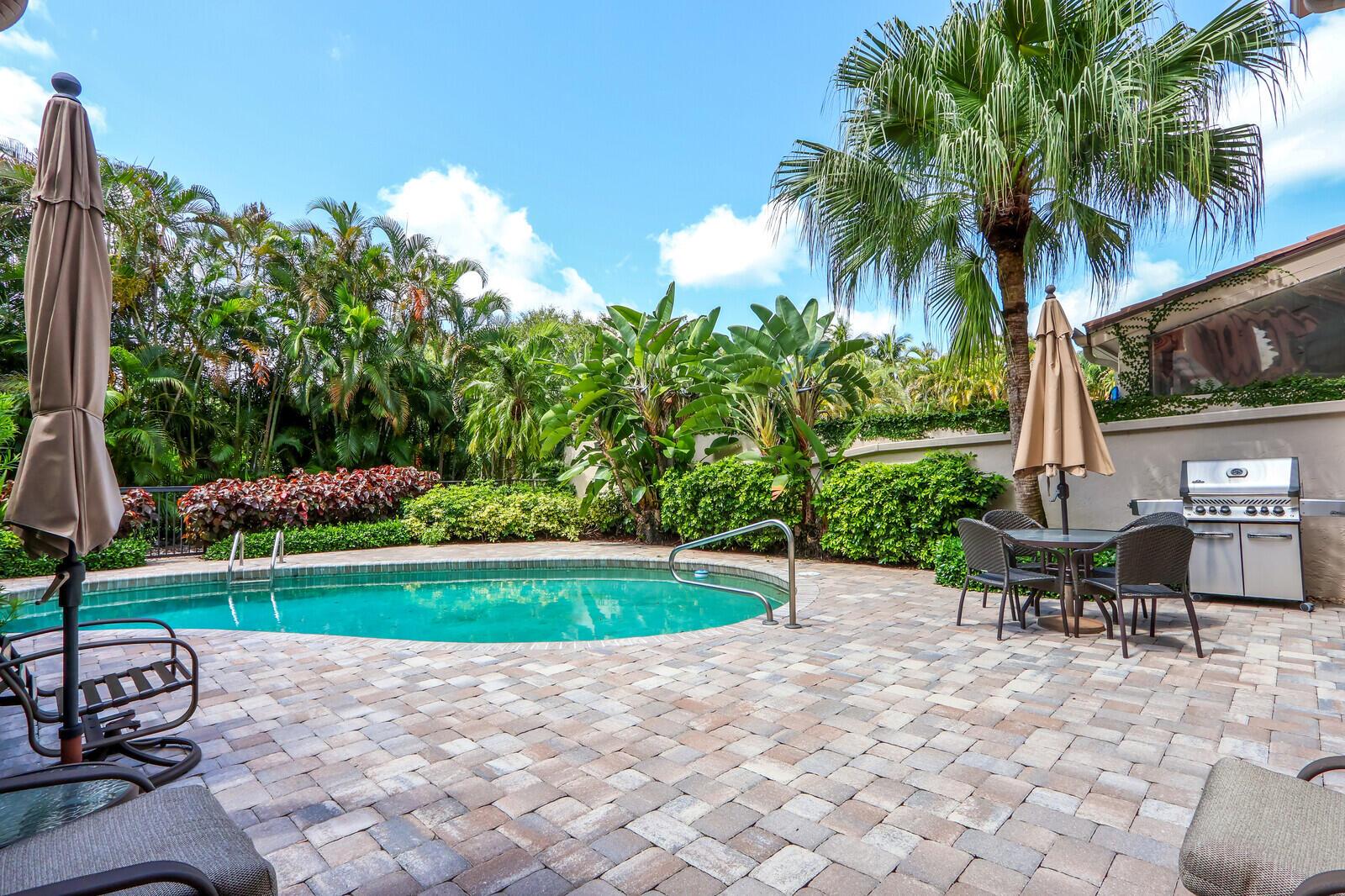 FRENCHMANS CREEK - Residential