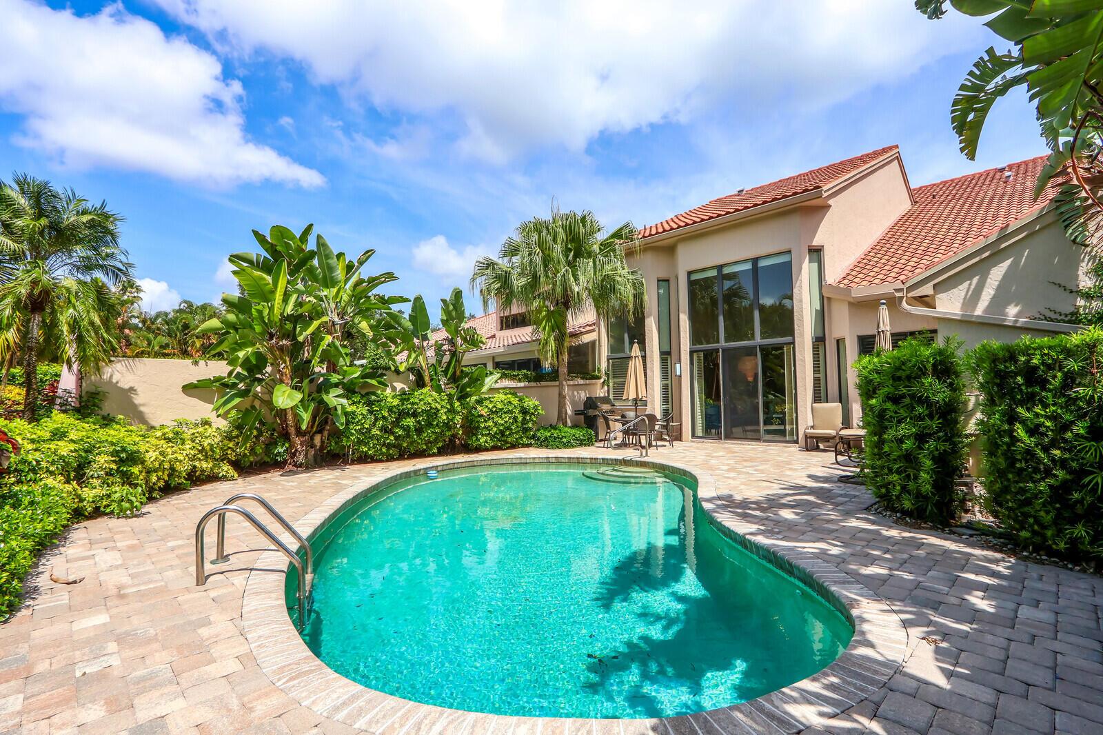 FRENCHMANS CREEK - Residential