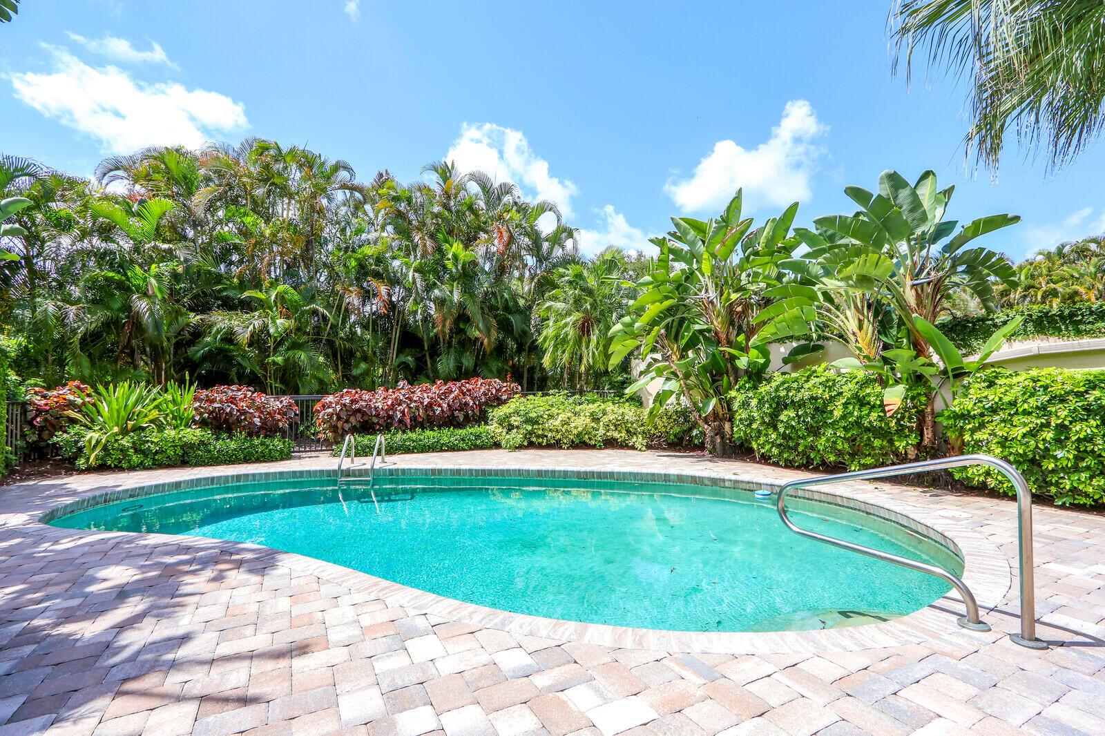 FRENCHMANS CREEK - Residential