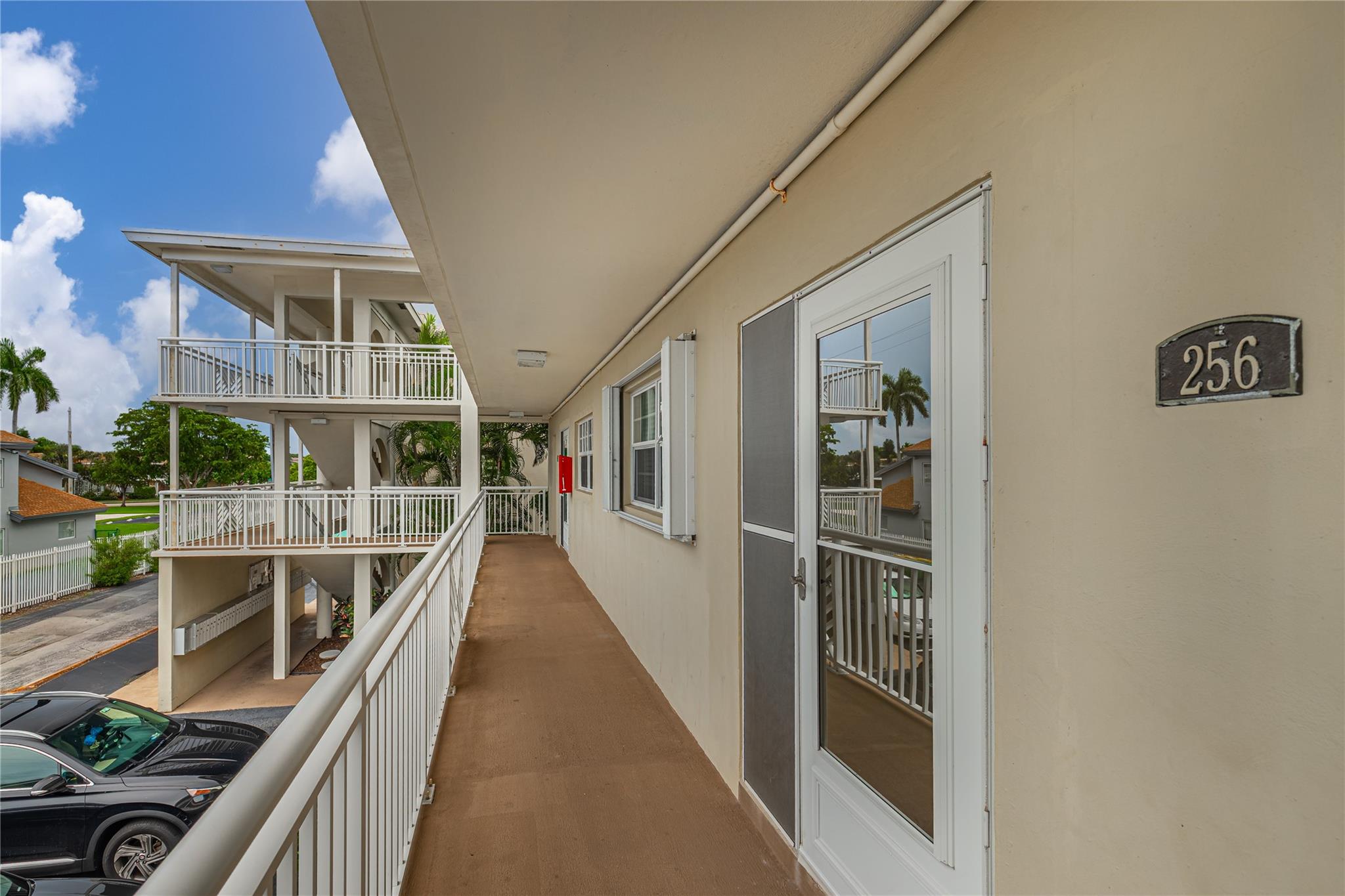 LIGHTHOUSE POINT GARDENS - Residential