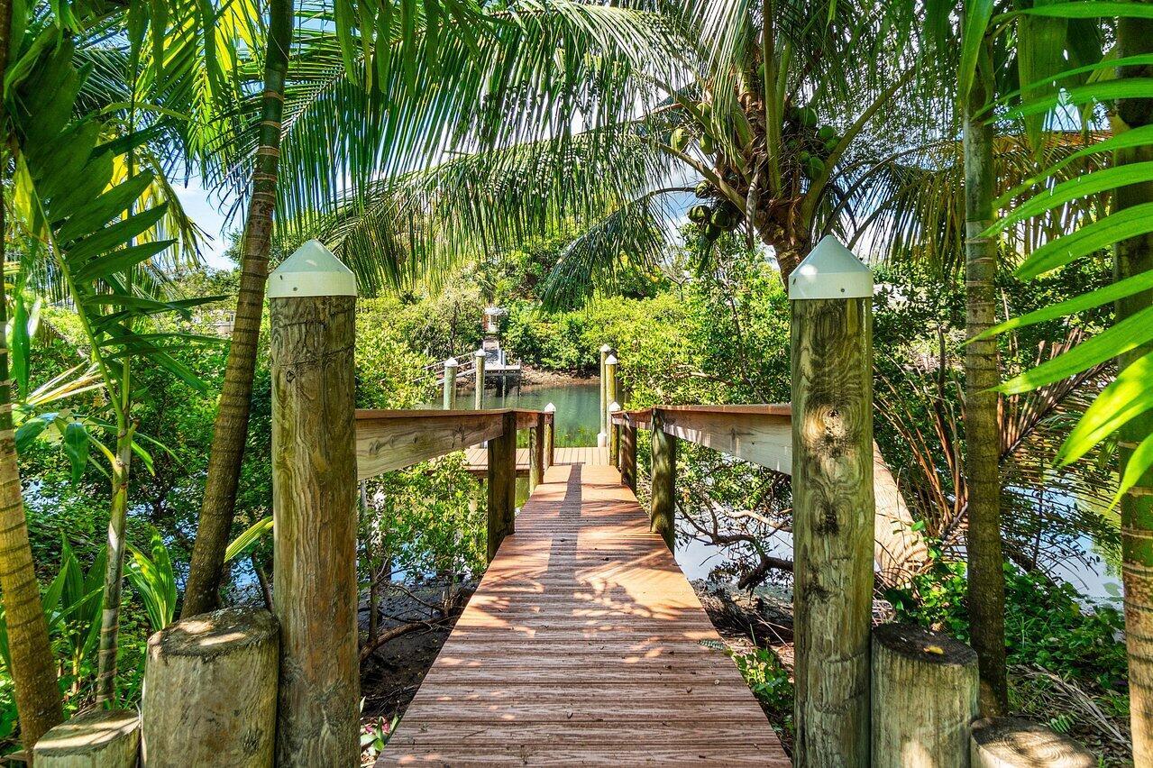 NORTH PALM BEACH VILLAGE - Residential