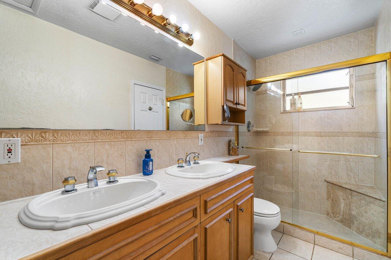 NORTH PALM BEACH VILLAGE - Residential