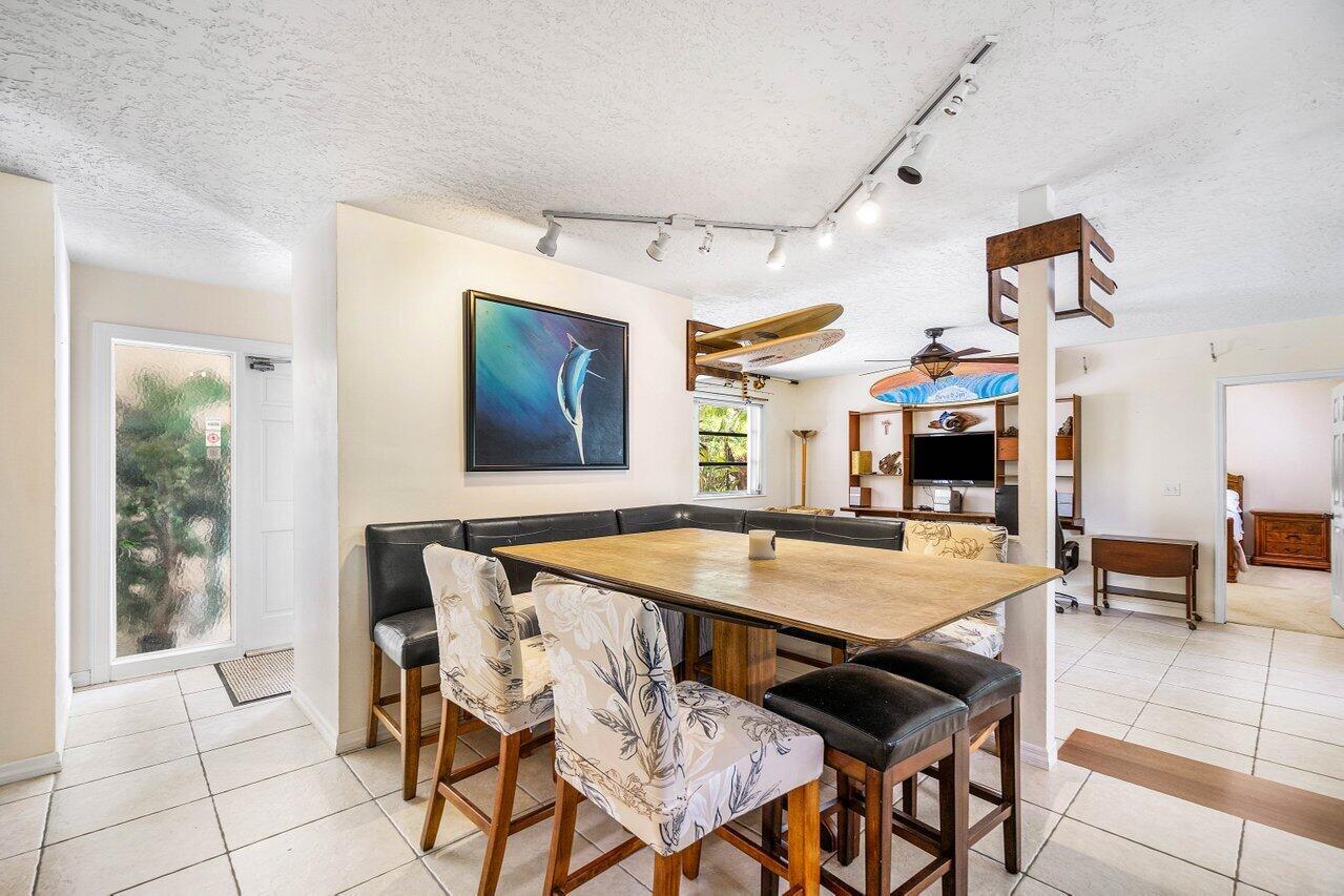 933 Laurel Road