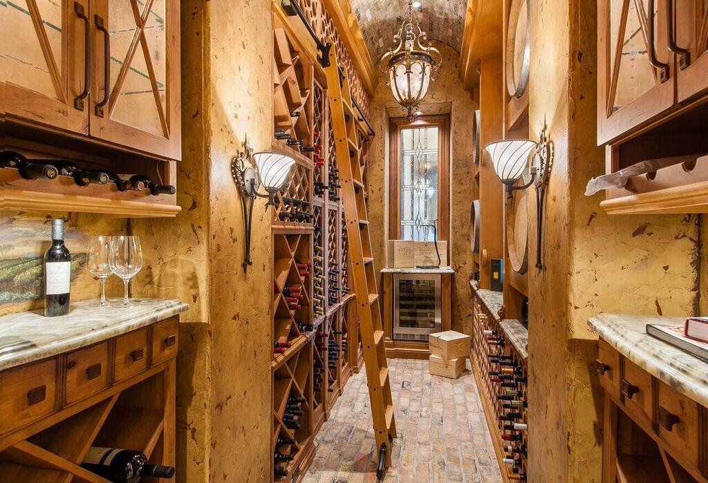 The SANCTUARY - Residential