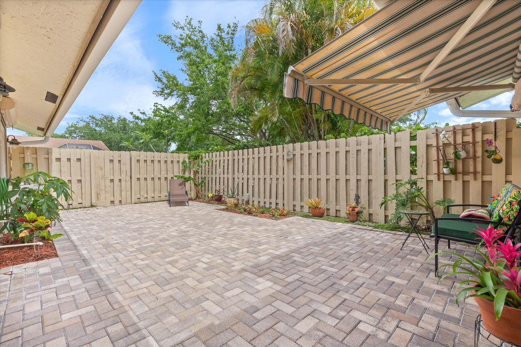 Photo of 952 NW 29th Avenue #C, Delray Beach, FL 33445 (MLS # B26022272)