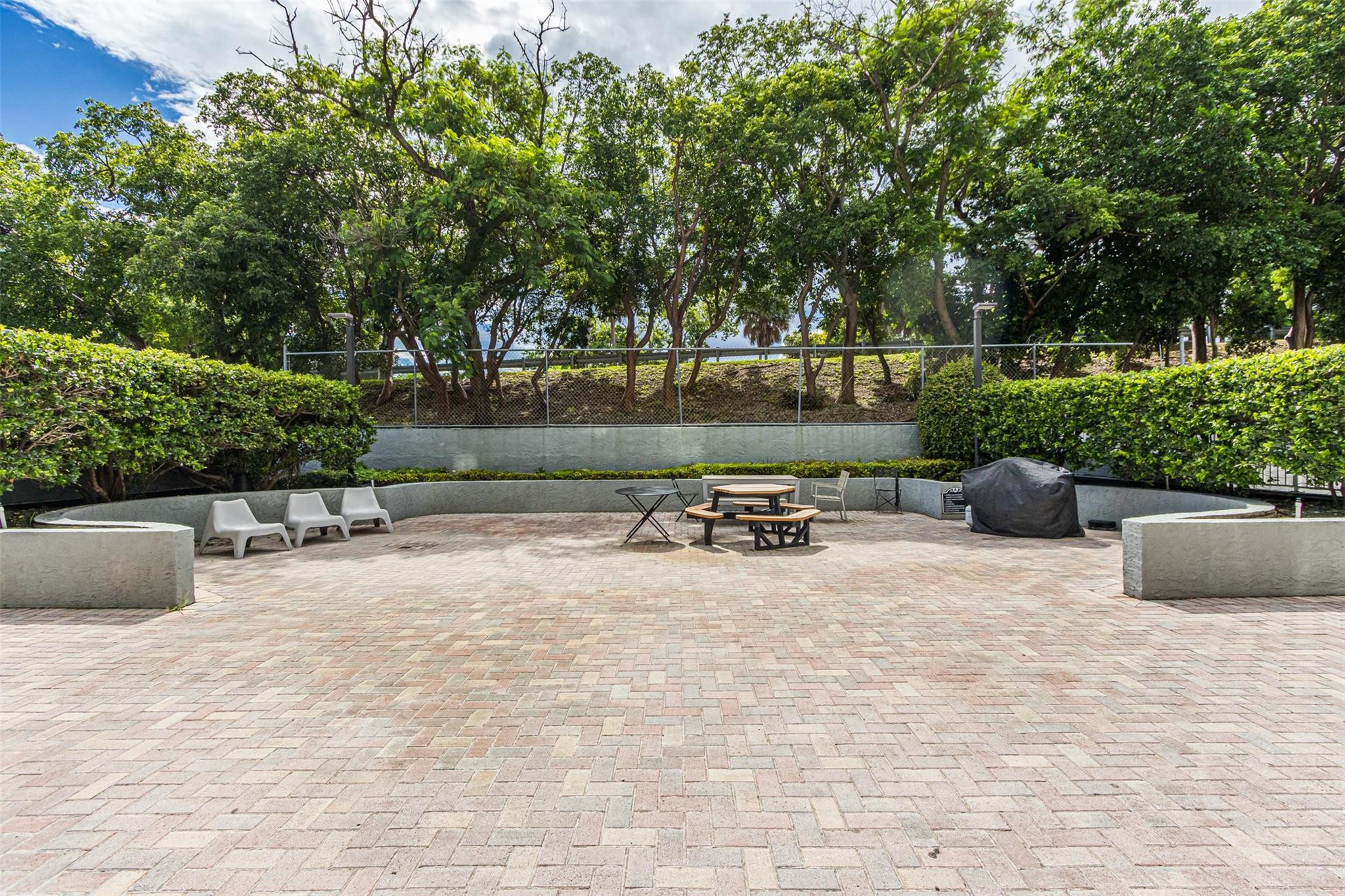 Brickell Park - Residential