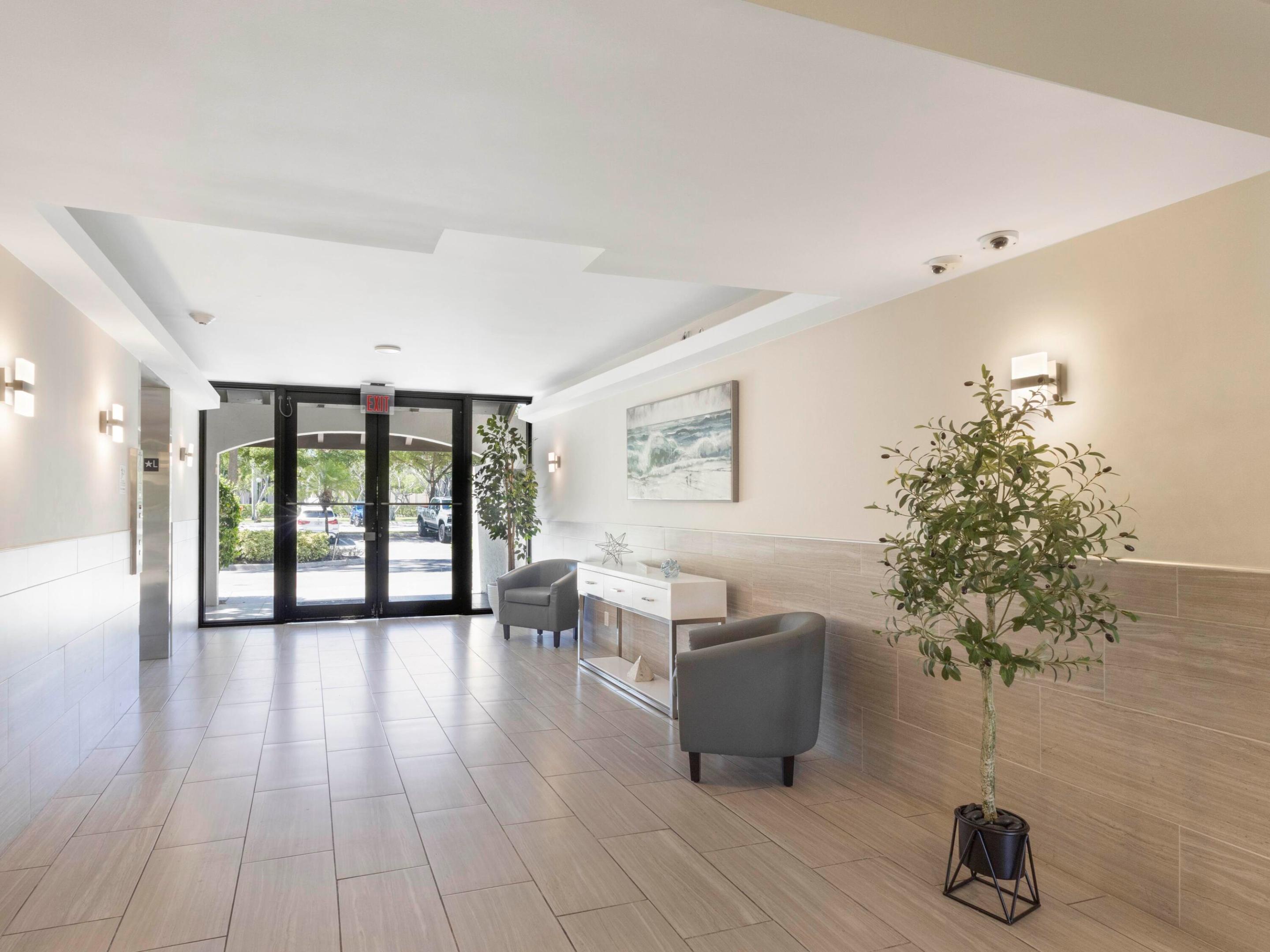 LAVERS RESORT & RACQUET CLUB - Residential Lease