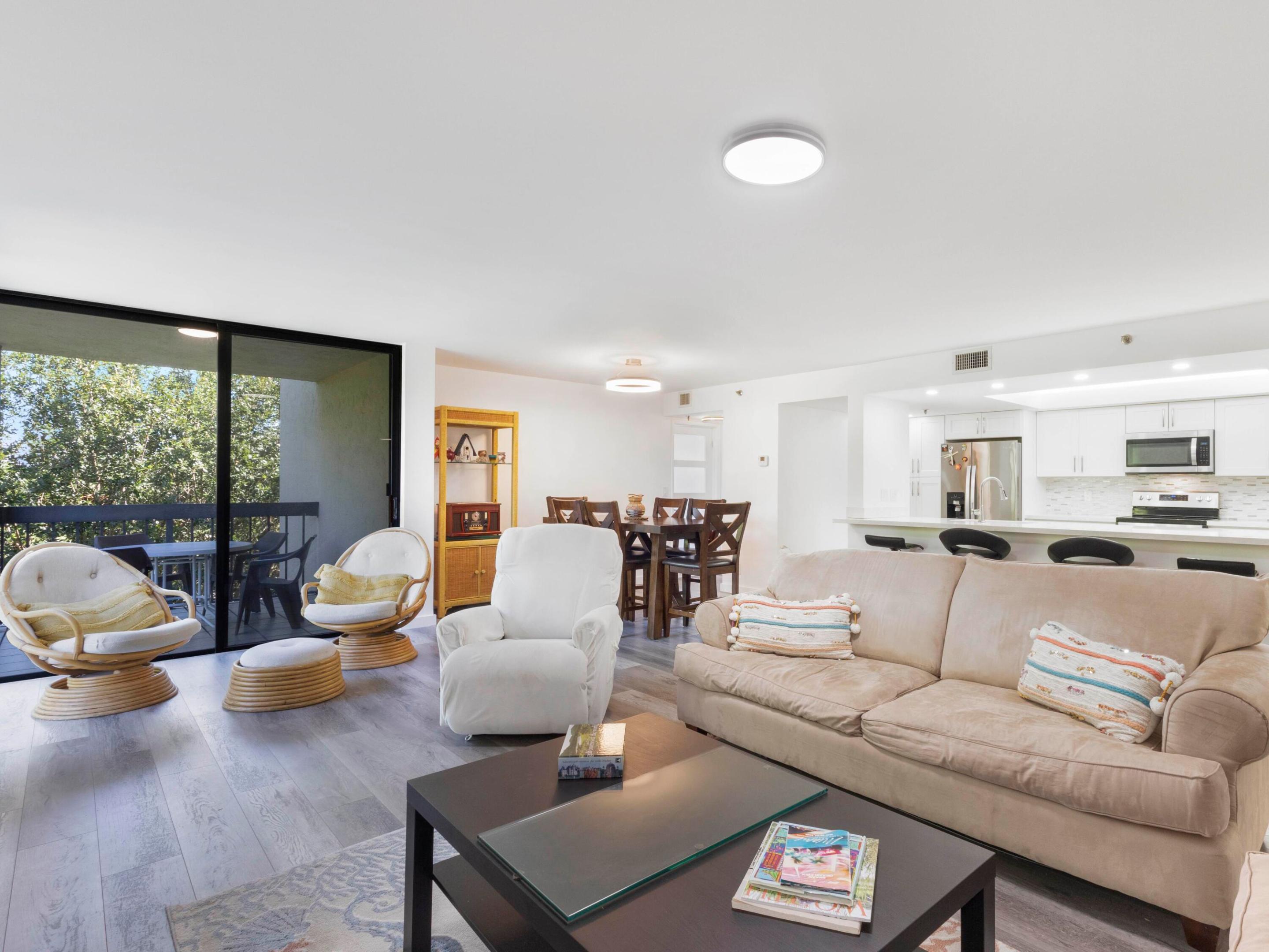 LAVERS RESORT & RACQUET CLUB - Residential Lease
