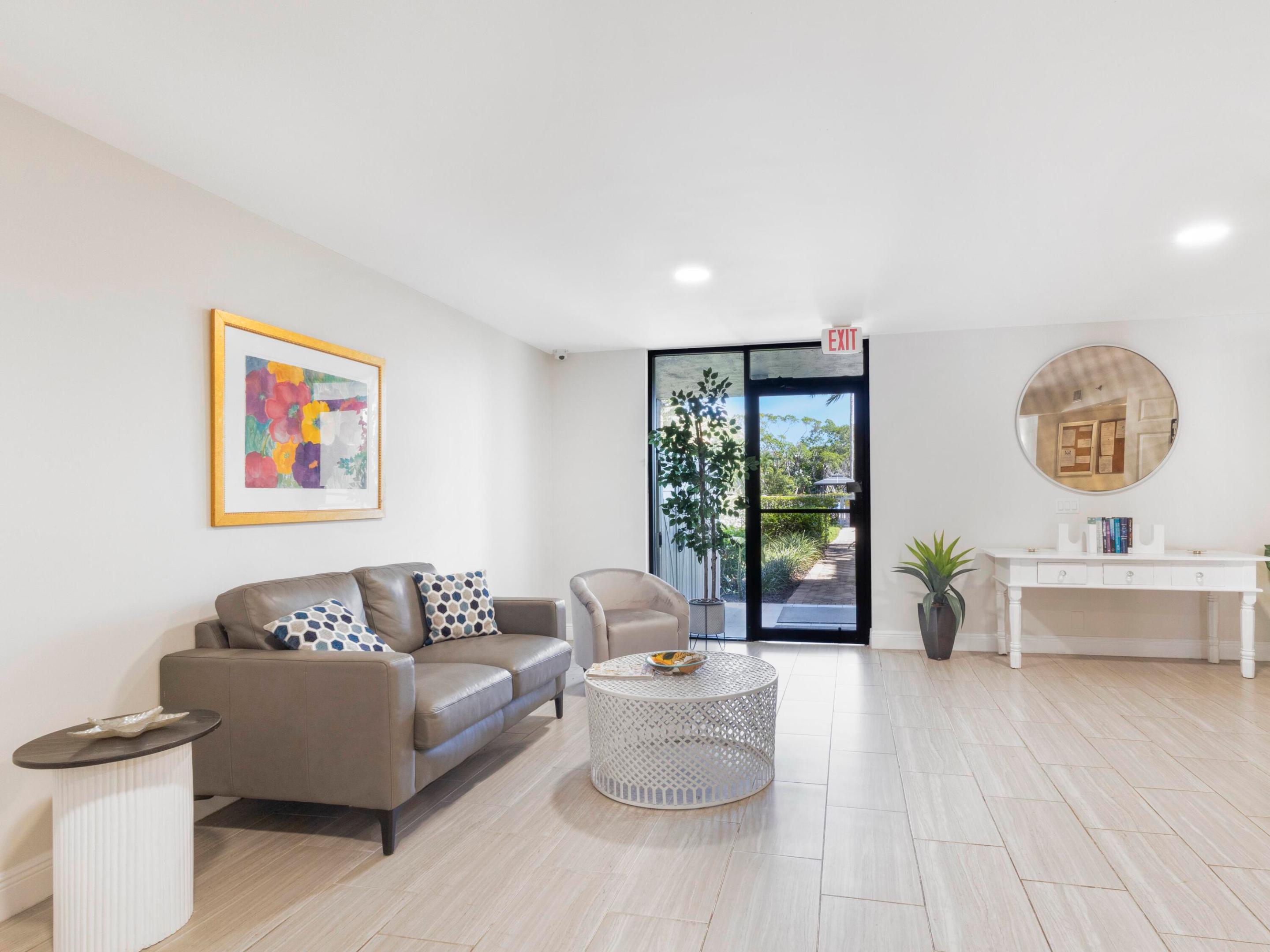 LAVERS RESORT & RACQUET CLUB - Residential Lease