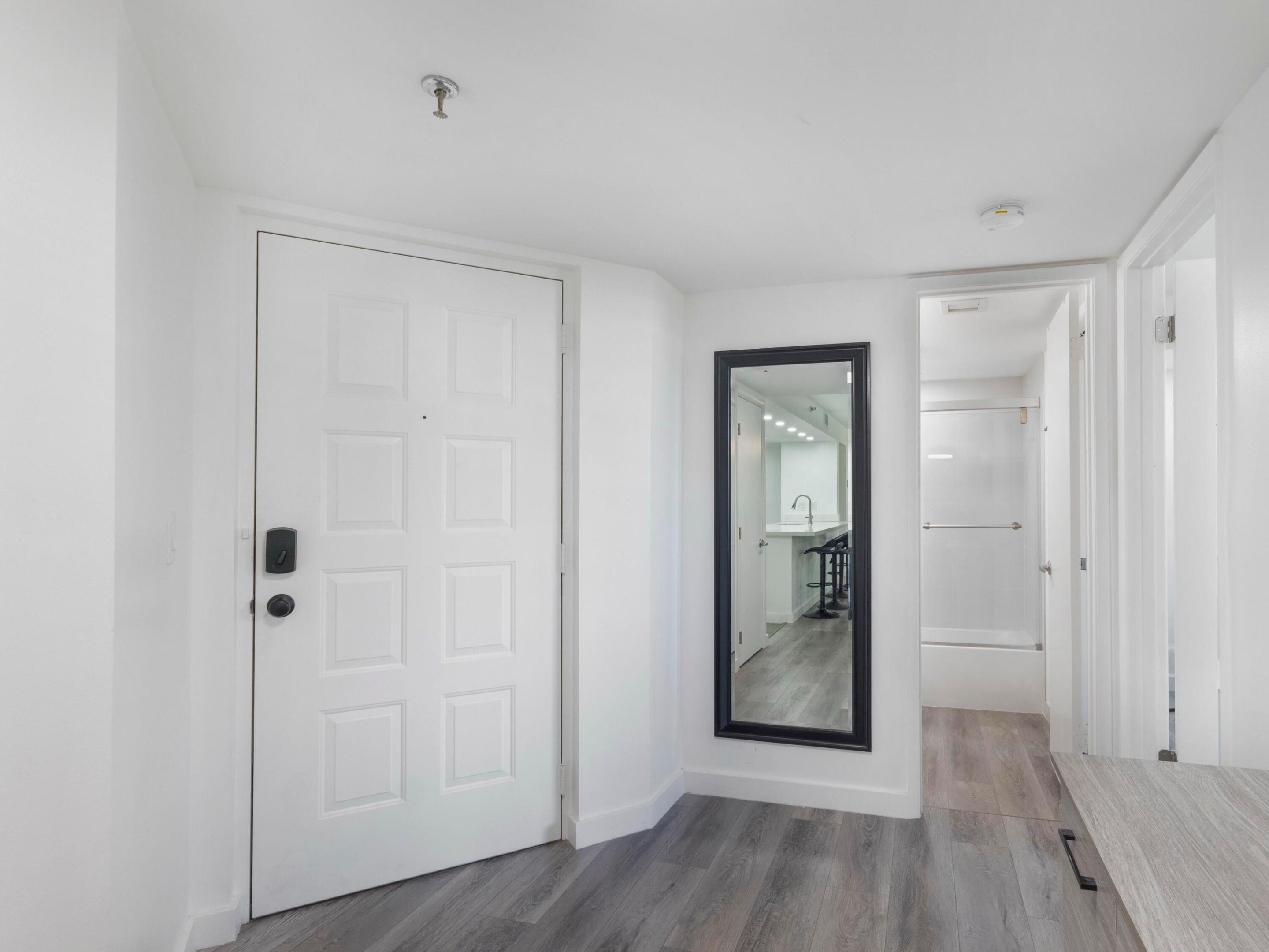 LAVERS RESORT & RACQUET CLUB - Residential Lease