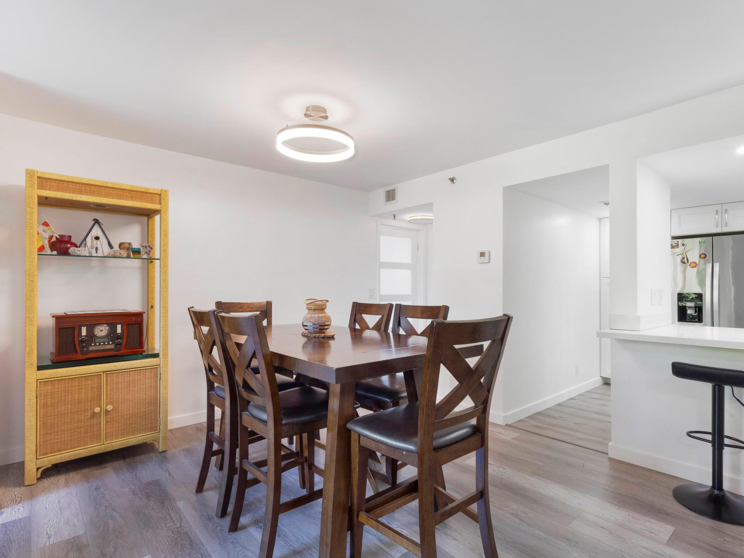LAVERS RESORT & RACQUET CLUB - Residential Lease