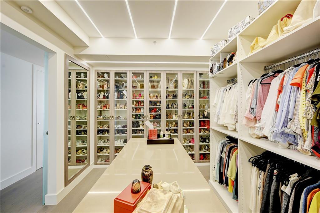 353 Sunset - Residential