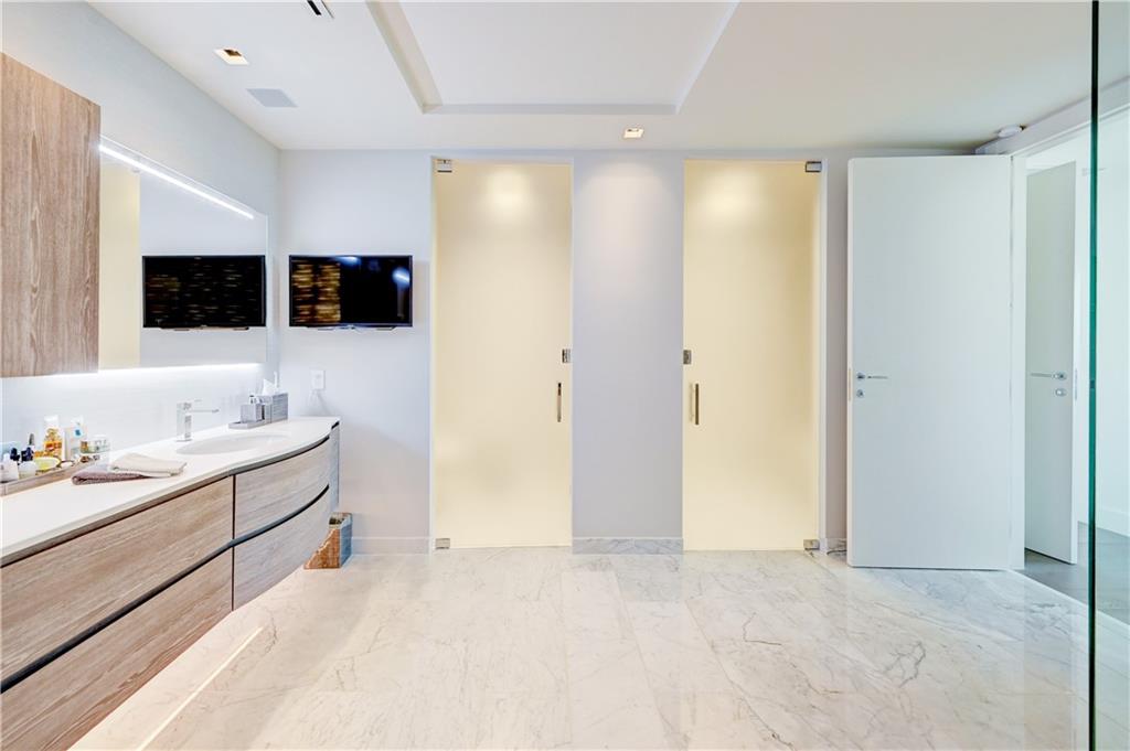 353 Sunset - Residential