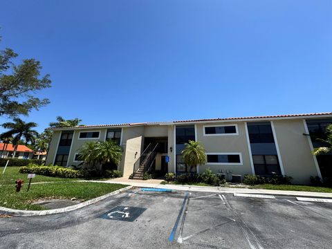 1453 Lake Crystal Drive H West Palm Beach FL 33411