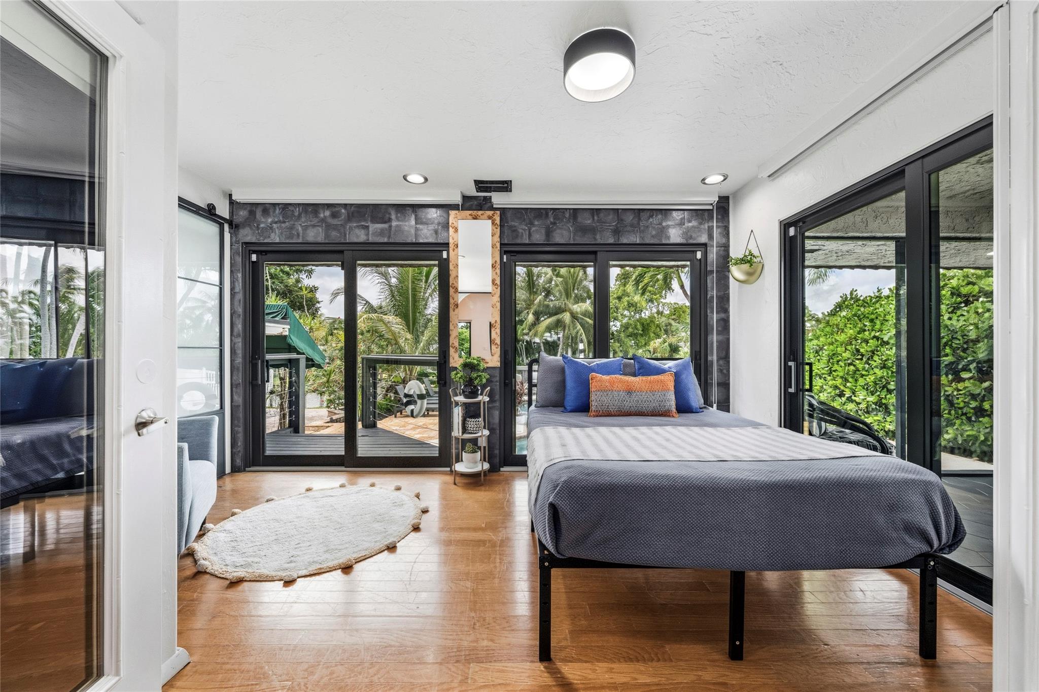 Lauderdale Isle NO 2 - Residential