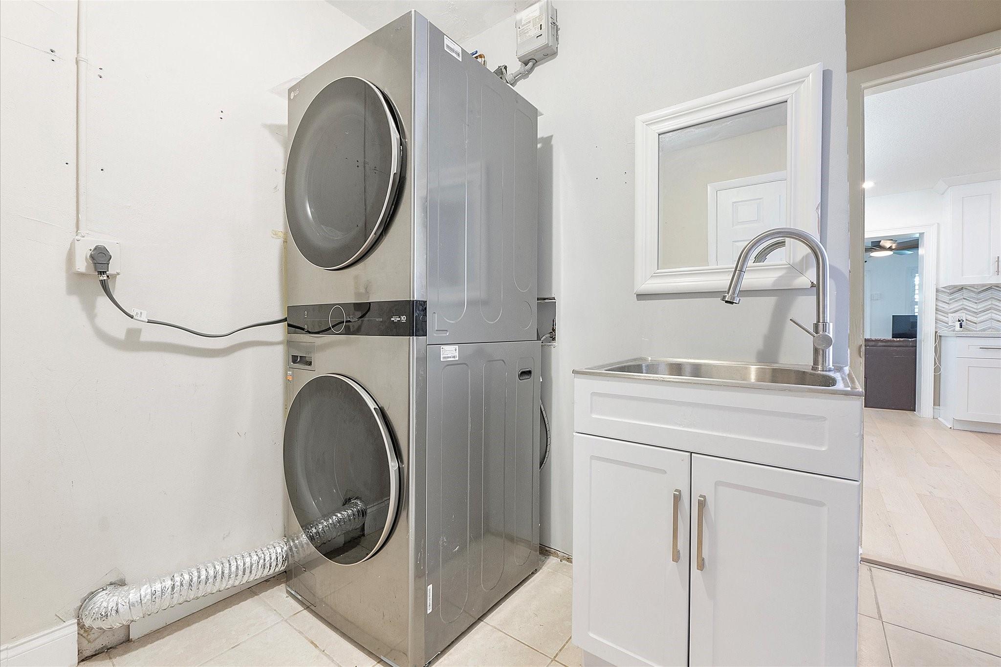 Oakland Hills 4th Sec 80- - Residential