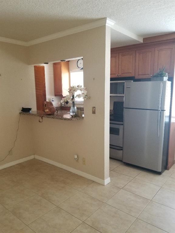 PRESIDENTIAL CONDO - Residential