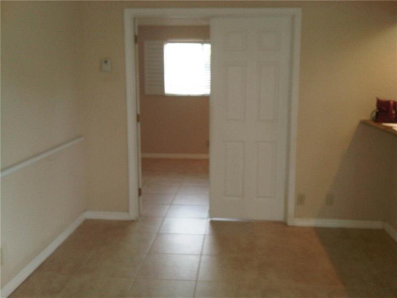 PRESIDENTIAL CONDO - Residential