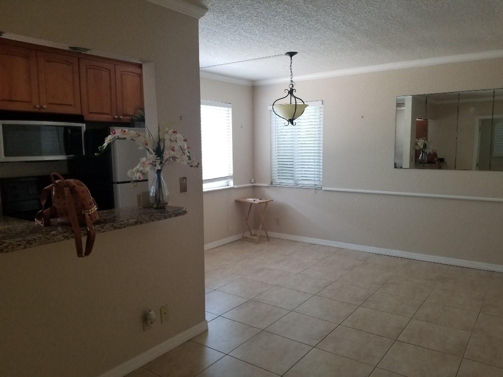 PRESIDENTIAL CONDO - Residential