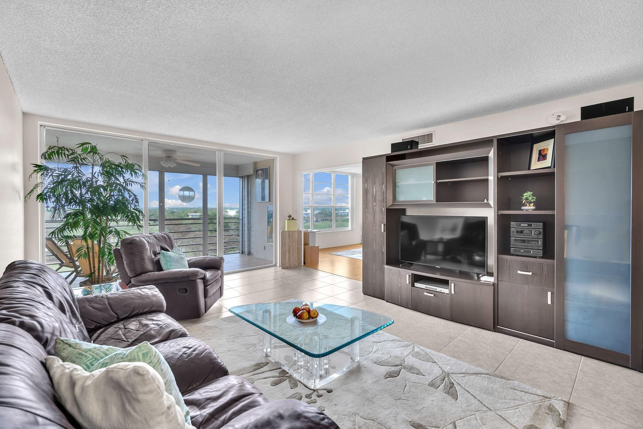 Palm Aire Contry Club #5 - Residential