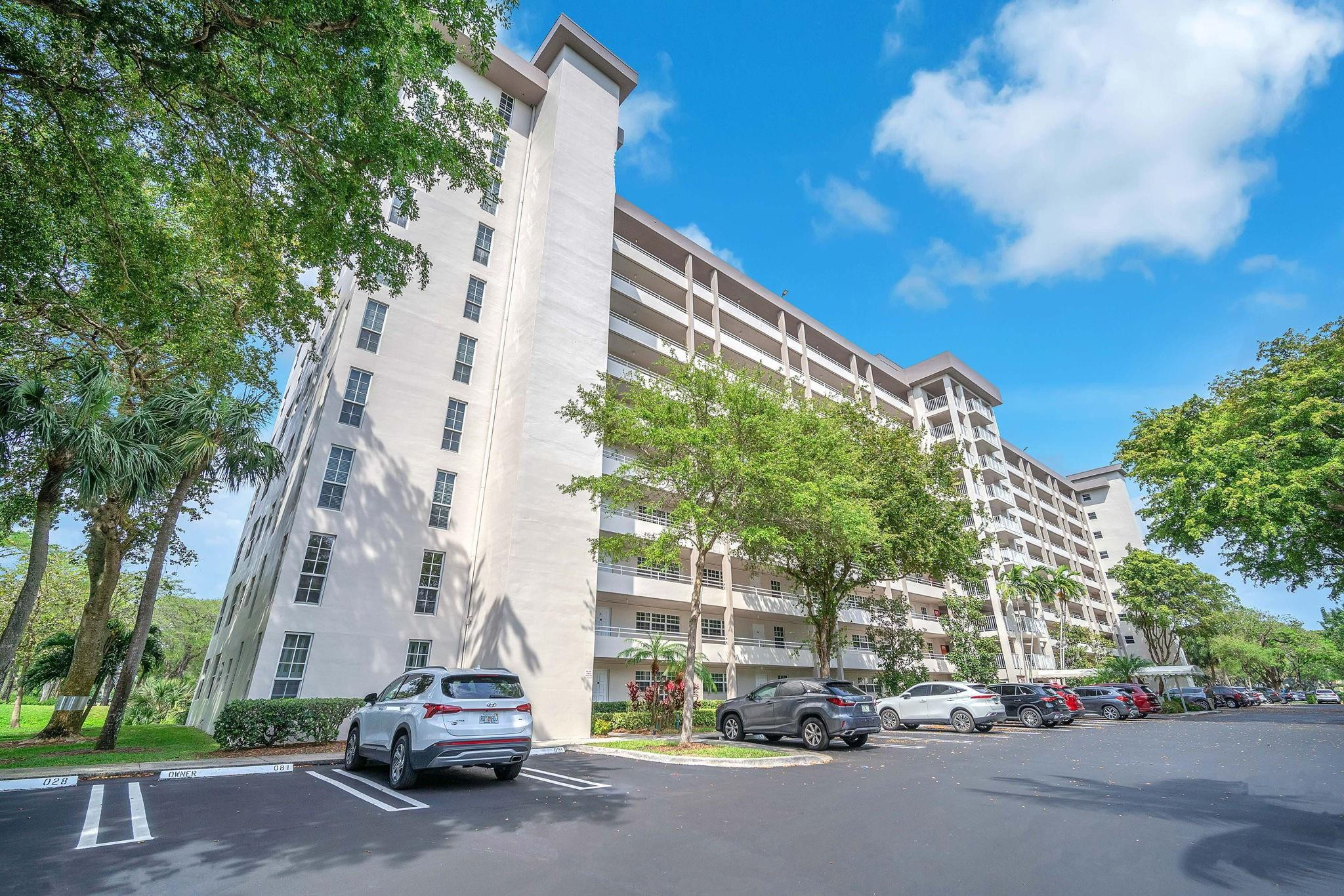 Palm Aire Contry Club #5 - Residential