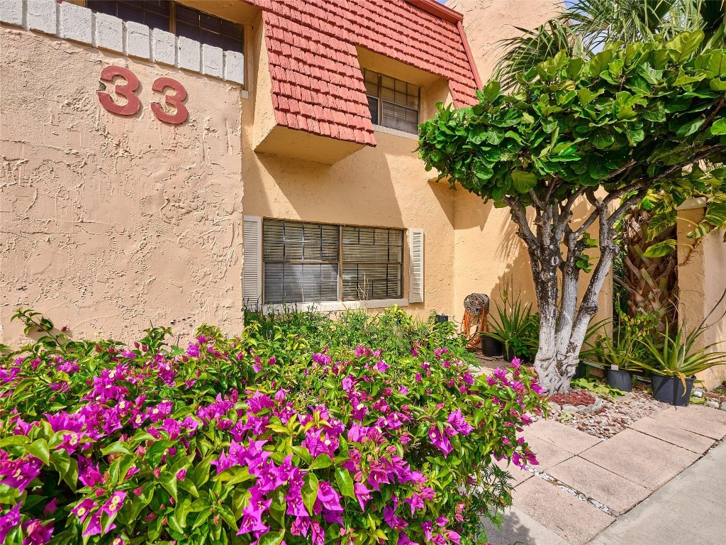 SHAKER VILLAGE - Residential