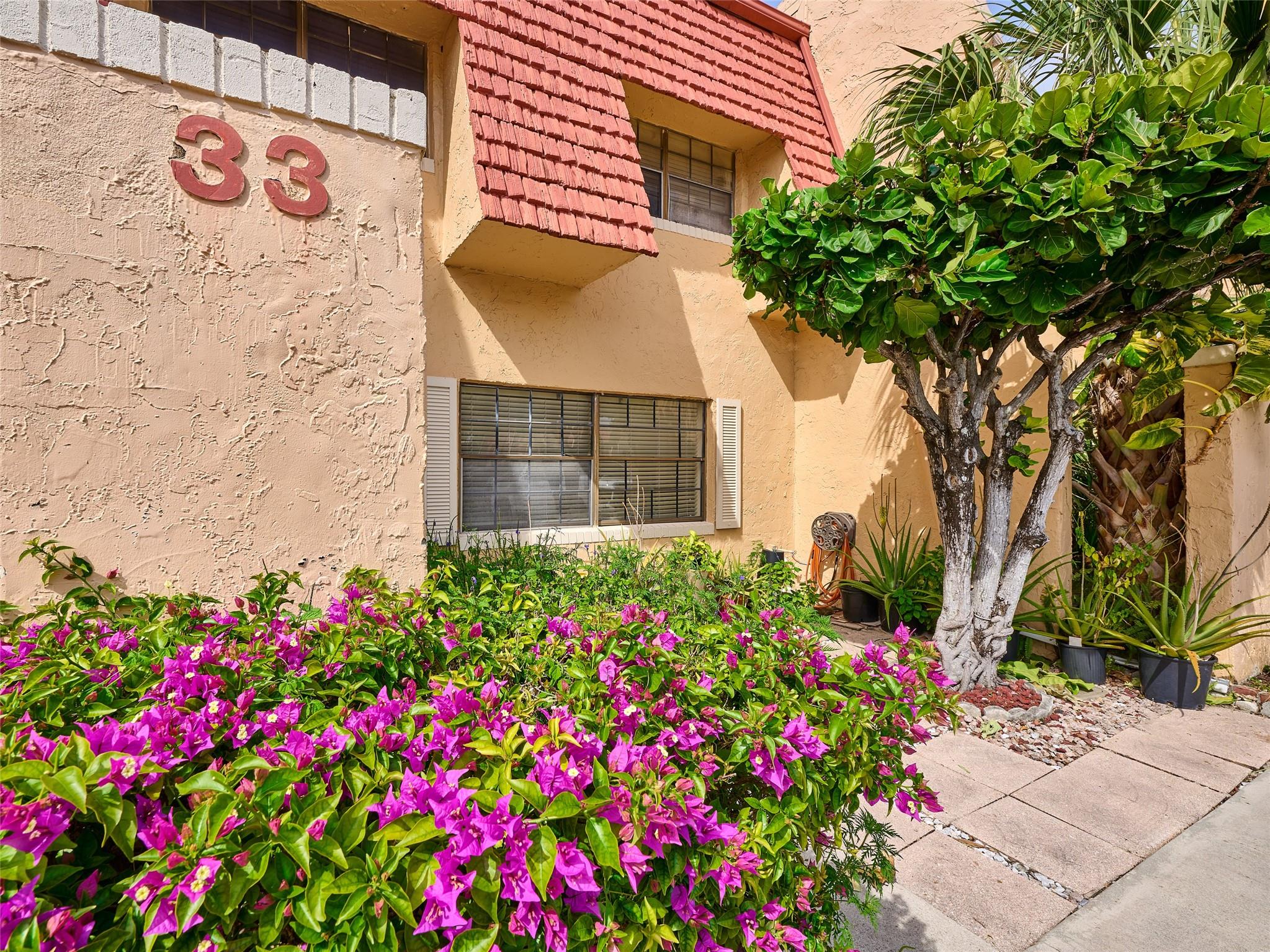 Amazing Starter Home property is vacant ready for new Owner. This spacious townhome features an updated kitchen, separate living and family rooms, no more search for home. come see 3 bedrooms 2/1/2 bathrooms The master bedroom is extra large, with an unique bathroom and large balcony. A unique opportunity to own your townhome , transforming it into your dream home. A family-friendly community featuring amenities like tennis & basketball courts, playground, and pool. The neighborhood is conveniently located near your shopping and dining needs, the Promenade Shoppes and various restaurants. Easy access quick commute to Ft Lauderdale and surrounding areas. Embrace the chance to own your living space and enjoy all that Shaker Village and the Tamarac area. don't let this pass you bey