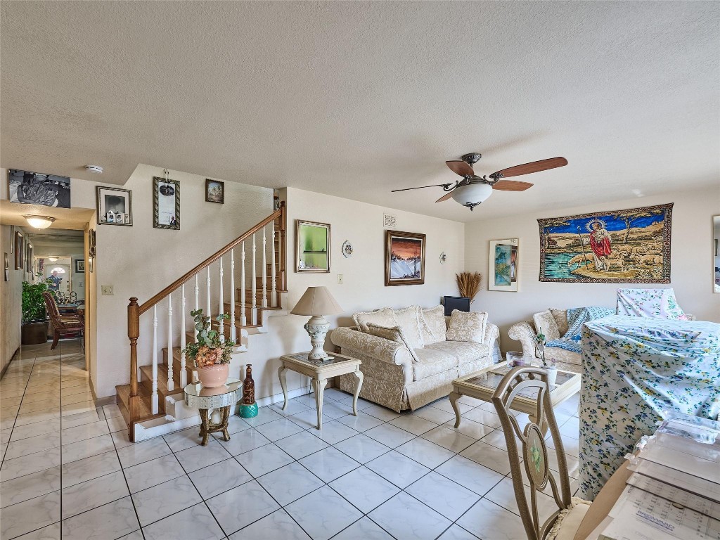 SHAKER VILLAGE - Residential