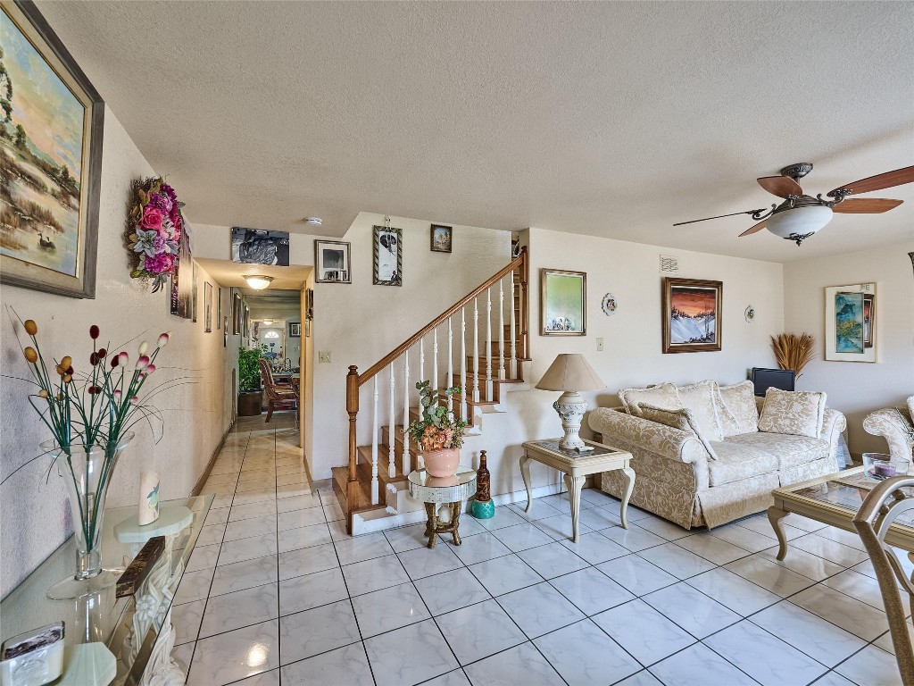 SHAKER VILLAGE - Residential