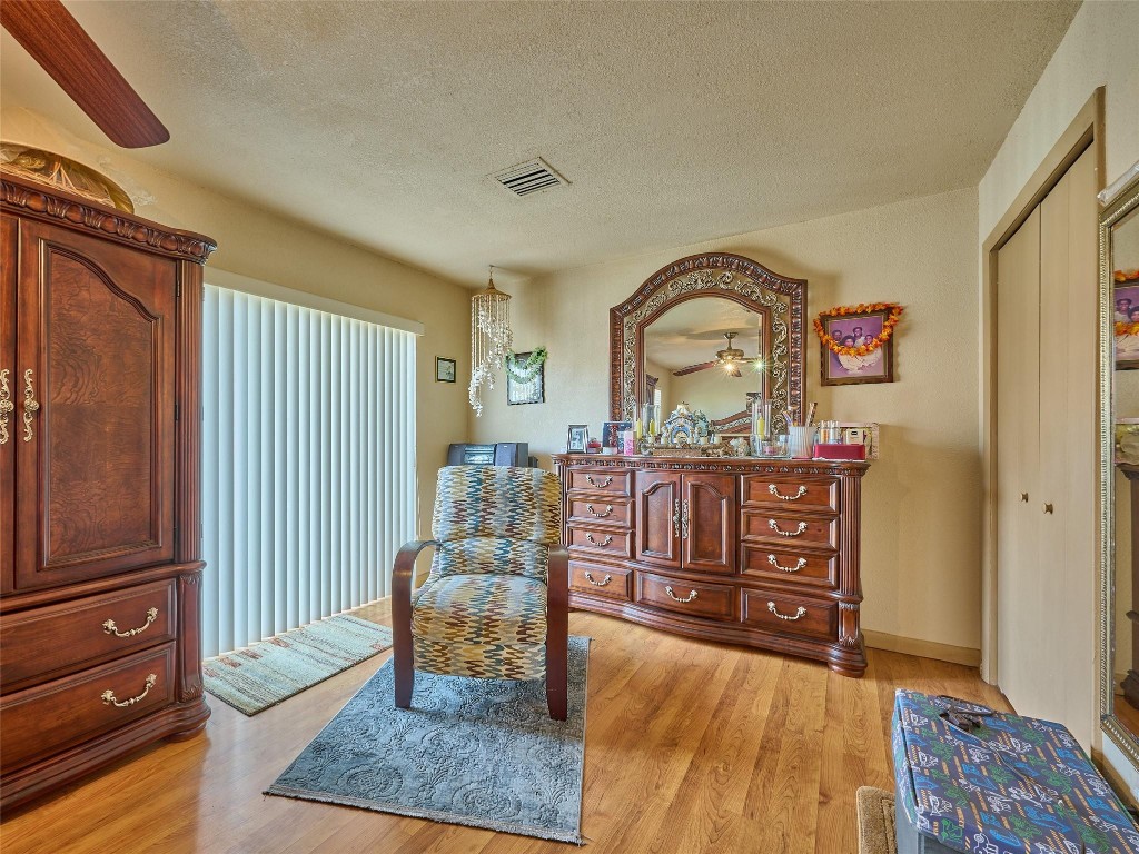 SHAKER VILLAGE - Residential