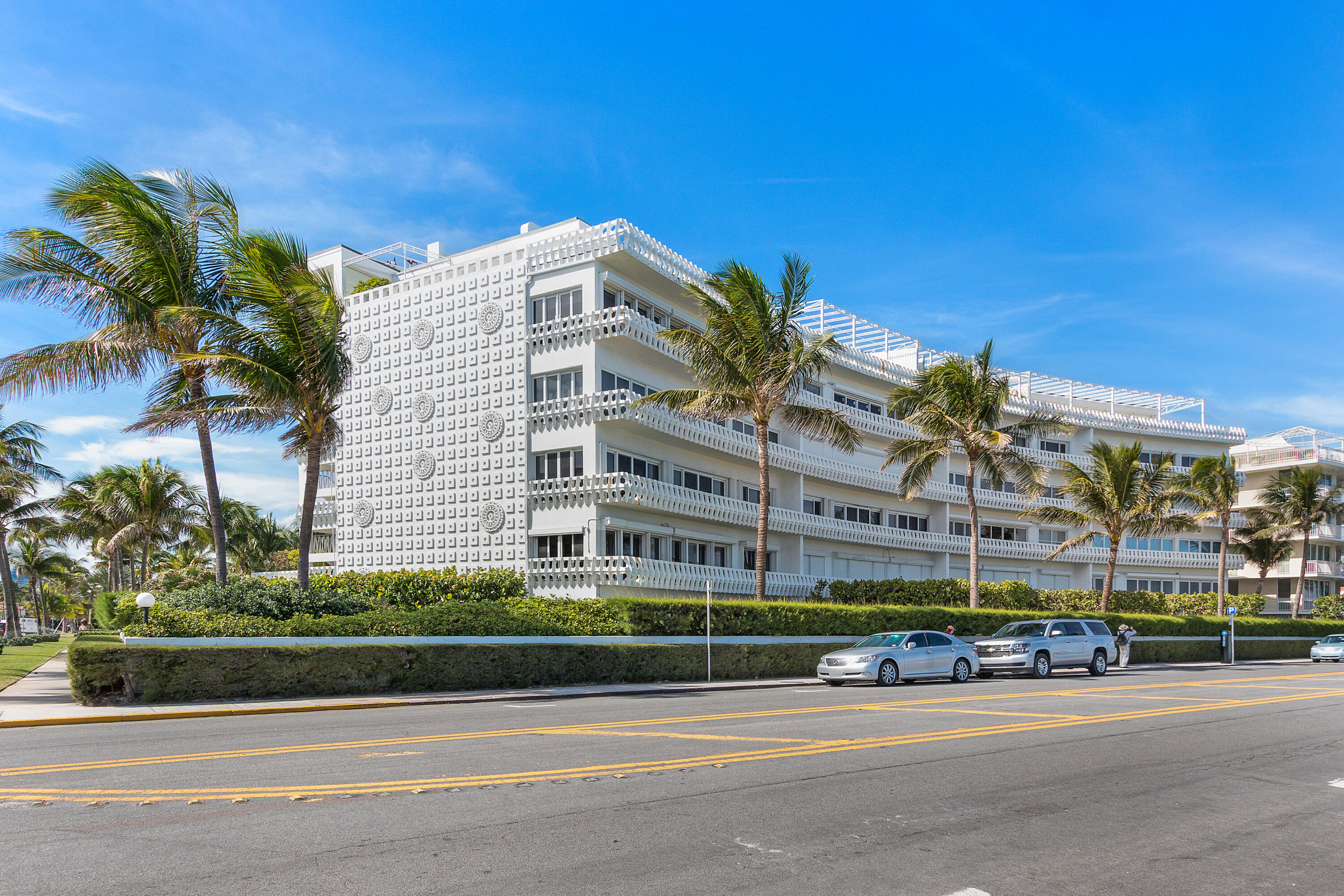 300 S Ocean Boulevard 5g
