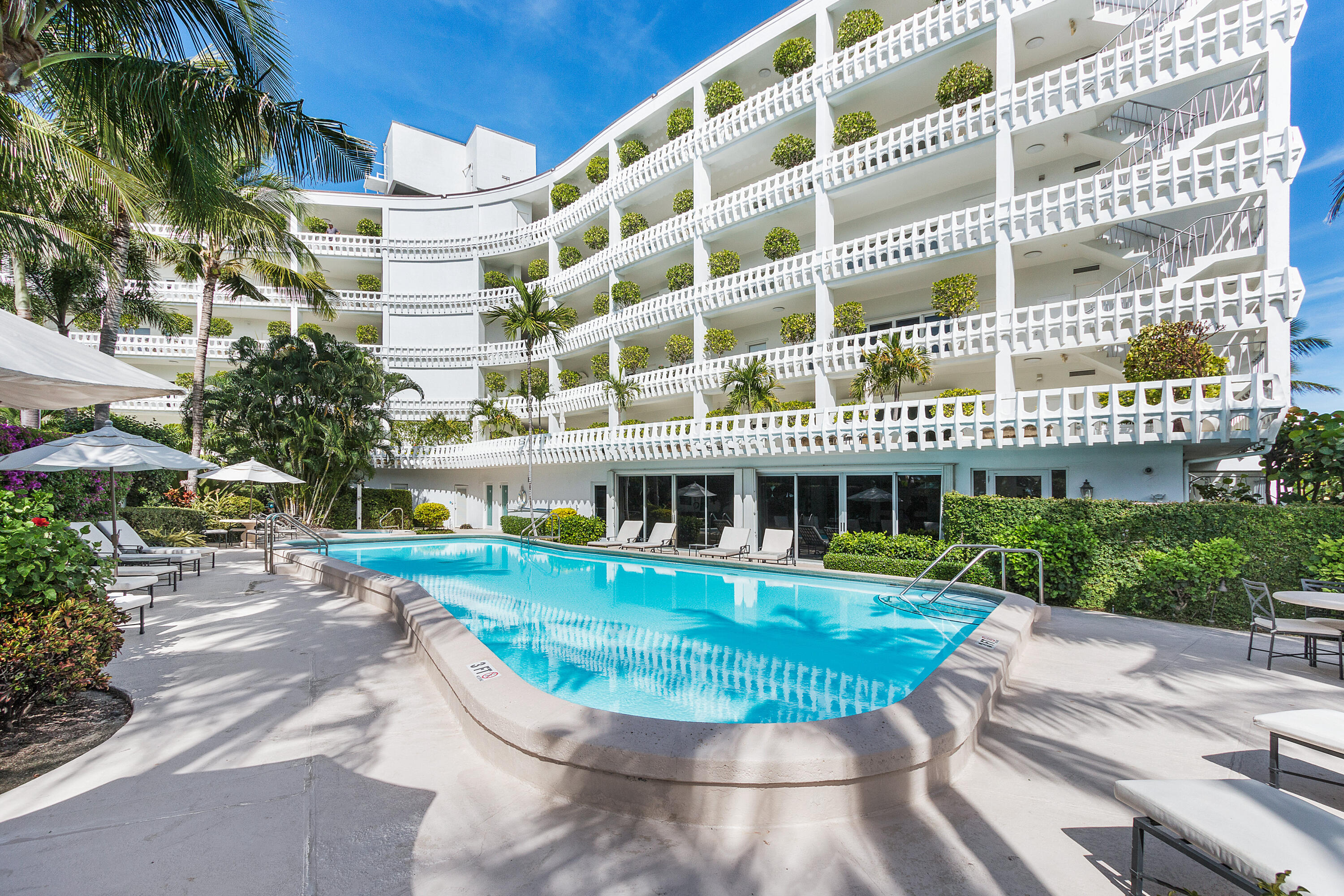 THREE HUNDRED OCEAN BLVD APTS INC - Residential