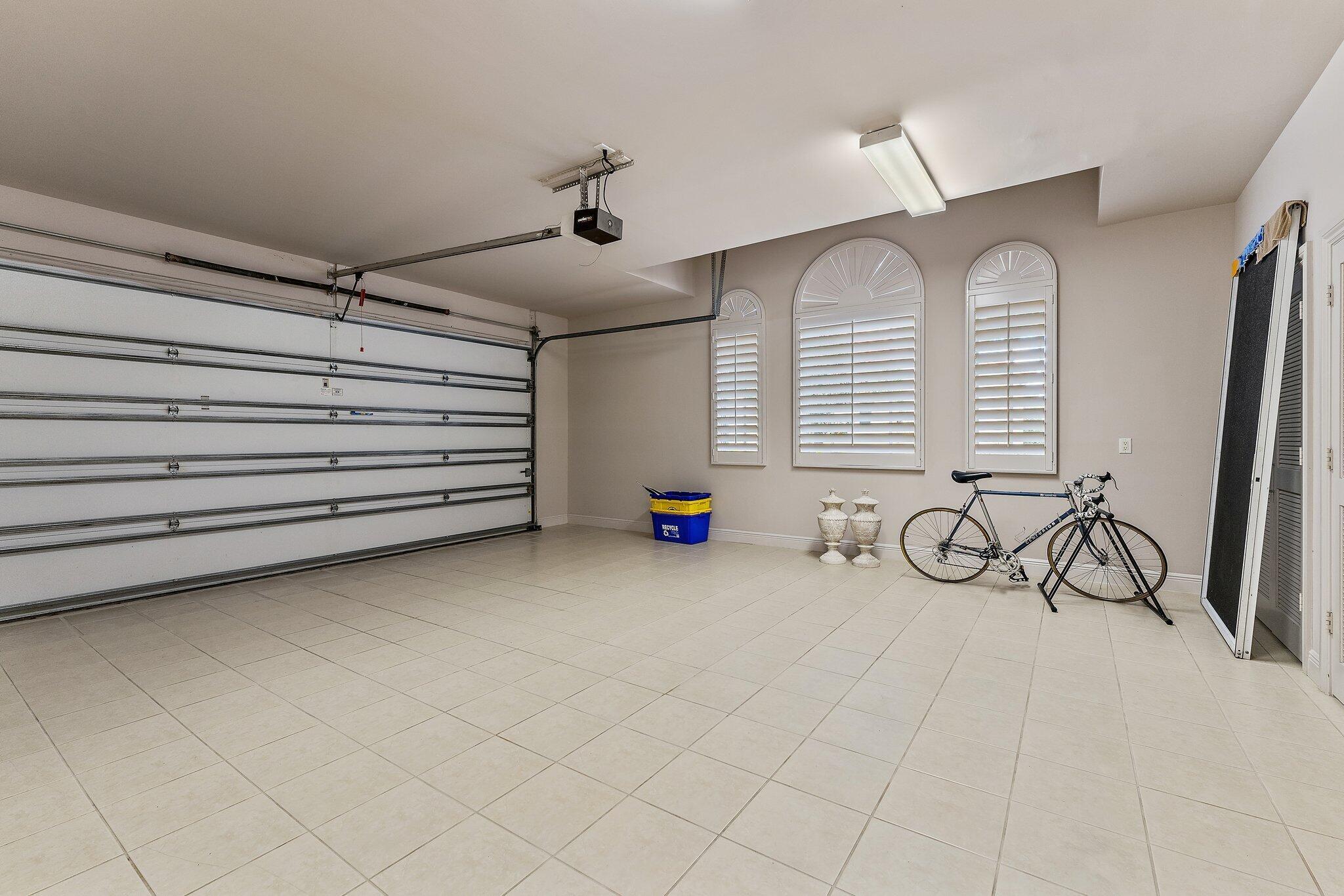 IBIS GOLF AND COUNTRY CLU - Residential