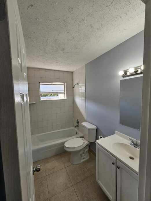 NORTH LAKE WORTH - Residential Income