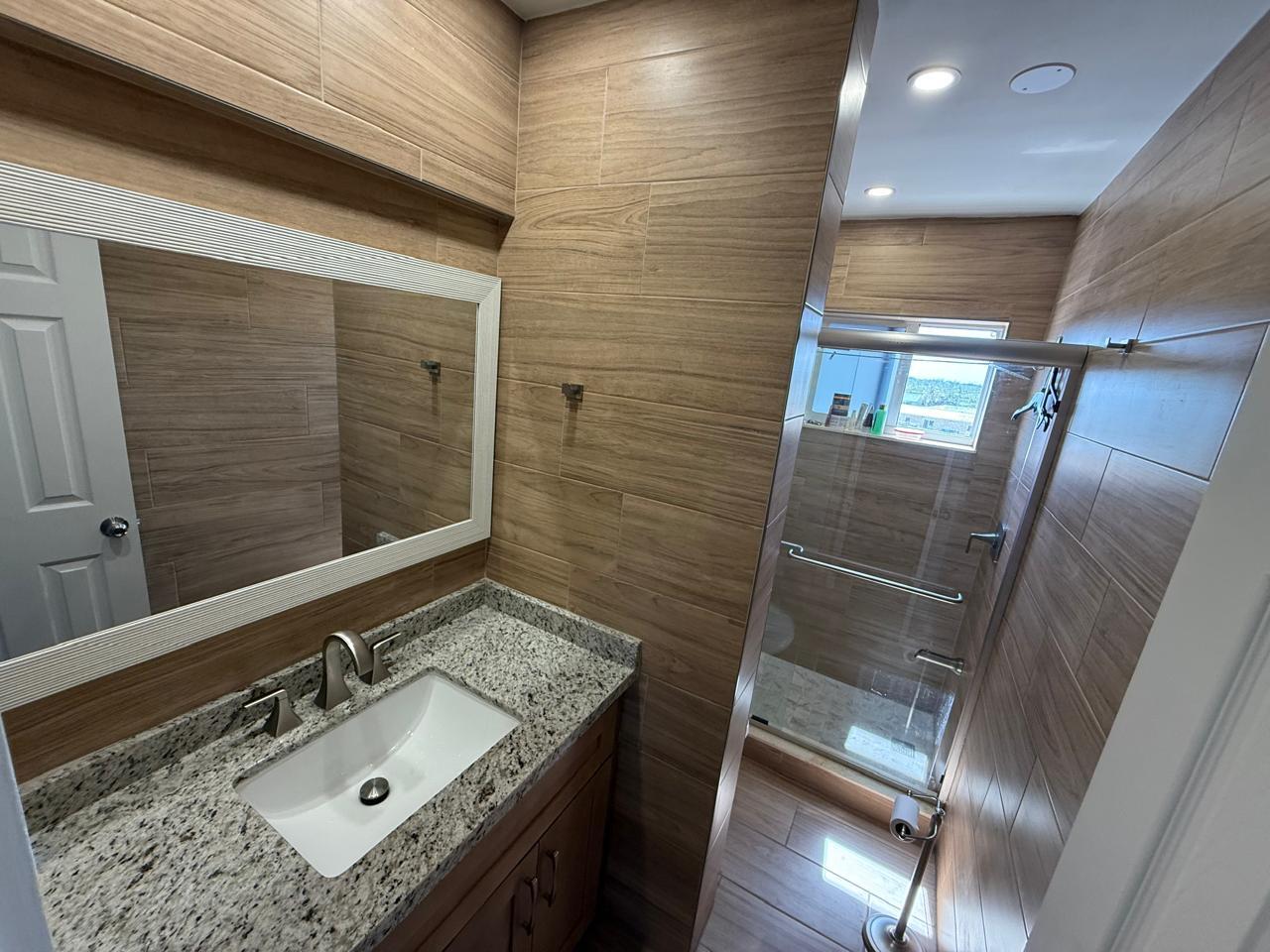 LA PLAYA CONDOMINIUMS - Residential Lease
