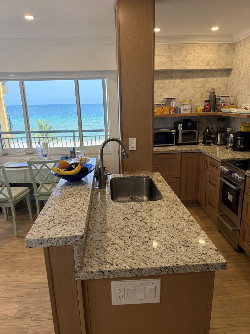 LA PLAYA CONDOMINIUMS - Residential Lease