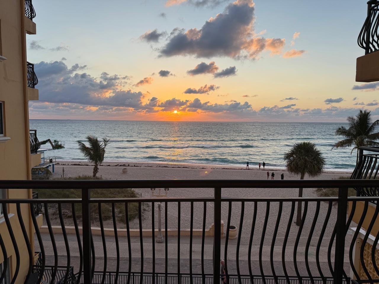 LA PLAYA CONDOMINIUMS - Residential Lease
