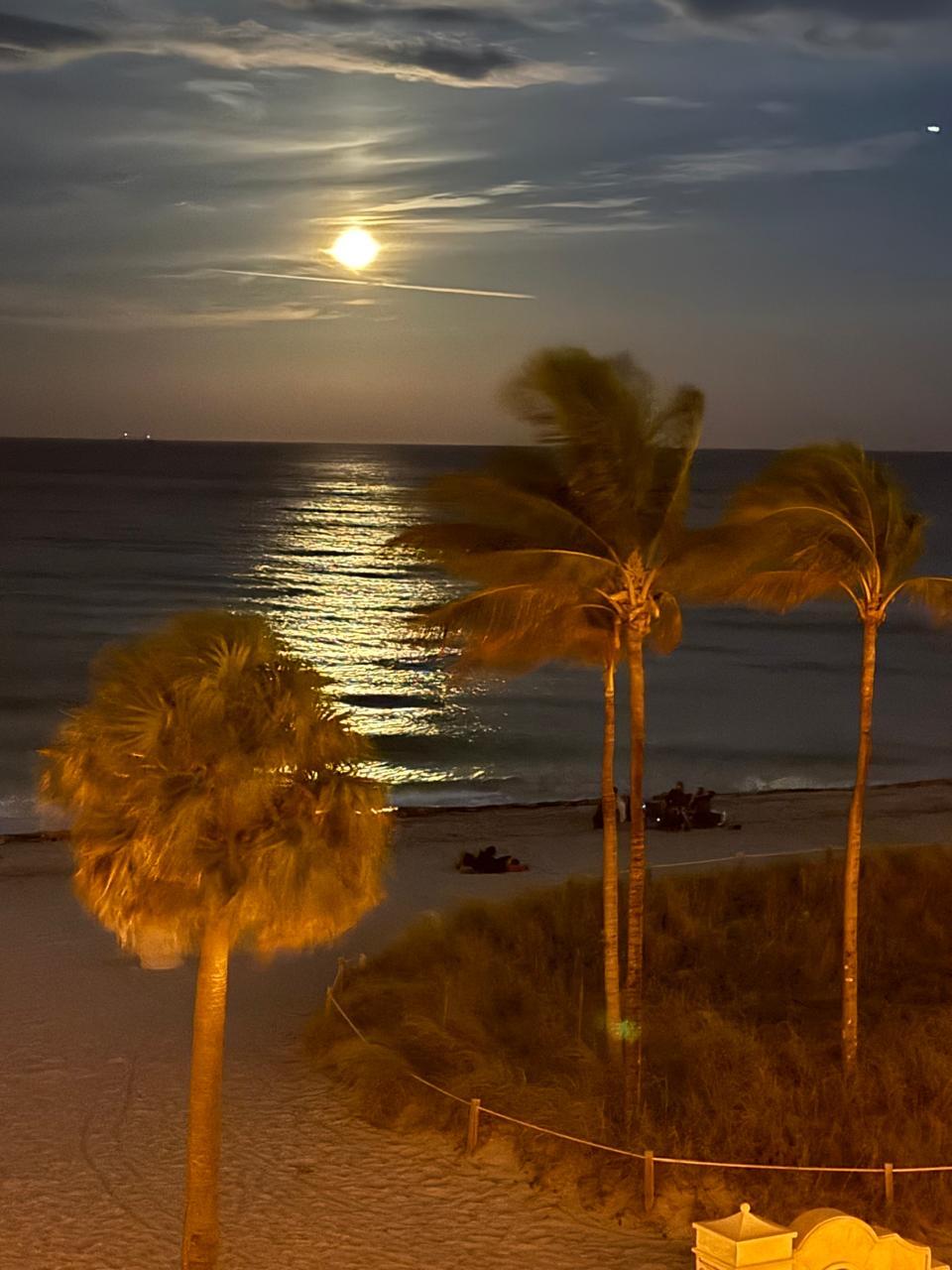 LA PLAYA CONDOMINIUMS - Residential Lease