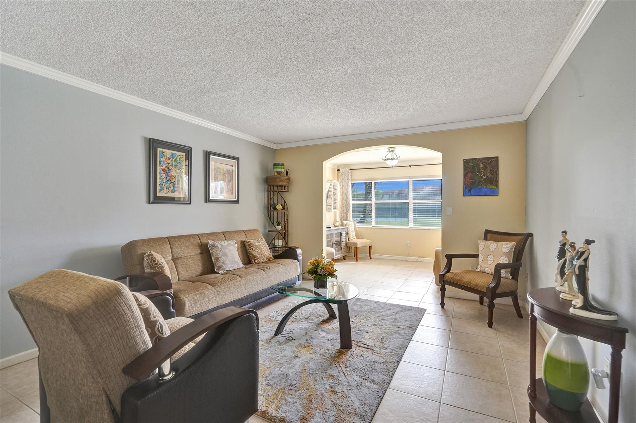 Nestled in the vibrant 55+ community of Sunrise Lakes, this charming first-floor condo offers convenience and comfort. Spacious, bright living area. One bedroom, a full bathroom, and a convenient half bathroom, perfect for guests. The well-appointed kitchen and dining area provide ample space for entertaining. The community offers resort-style amenities including a clubhouse, pool, and more. Perfect for year-round living or a warm winter escape! This condo is ideal for those seeking a relaxed Florida lifestyle.