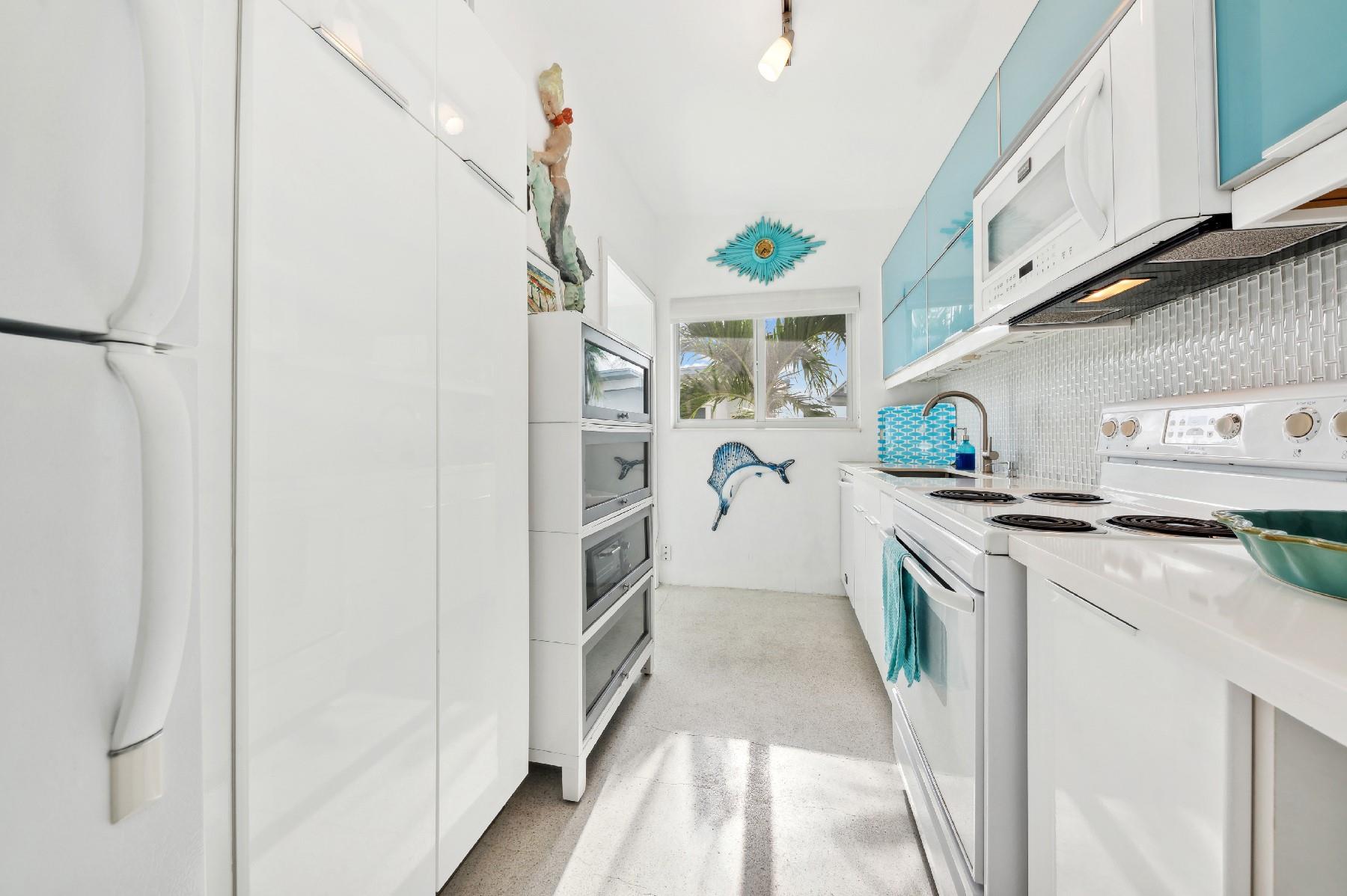 Ft Laud Surf Club Co-Op - Residential Lease