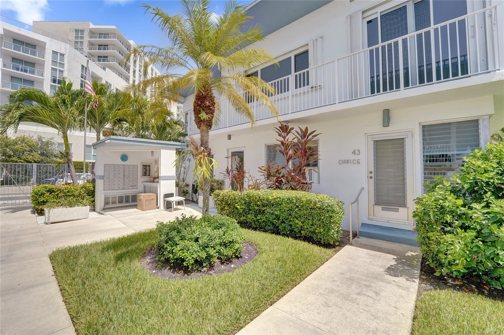 Ft Laud Surf Club Co-Op - Residential Lease