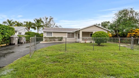 636 Snead Circle West Palm Beach FL 33413
